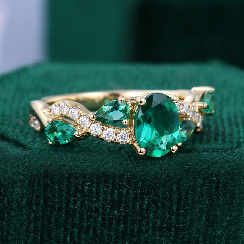 1 Carat Oval Cut Emerald Engagement Ring With Twisted Pavé Band (2)