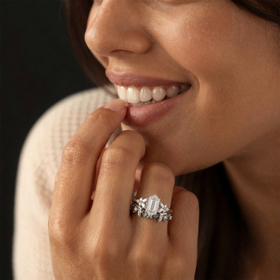Long Hexagon Cut Moissanite Bridal Ring Set With Nature Inspired Leaf Band (1)