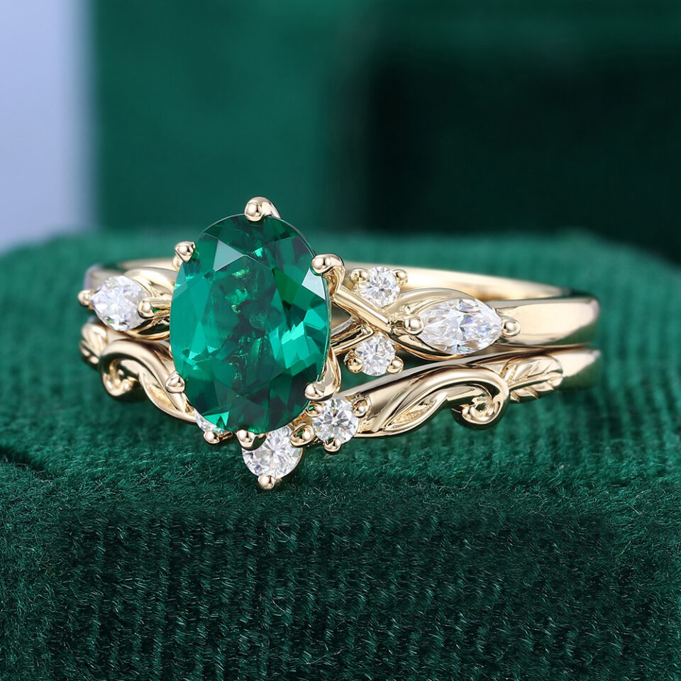 Oval Cut Emerald Bridal Ring Set With Leaf Wedding Band Accented (3)