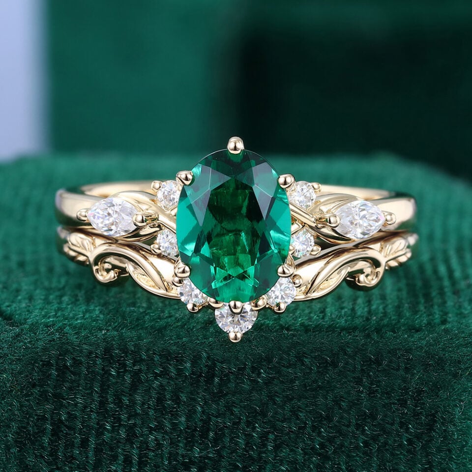 Oval Cut Emerald Bridal Ring Set With Carved Leaf Band