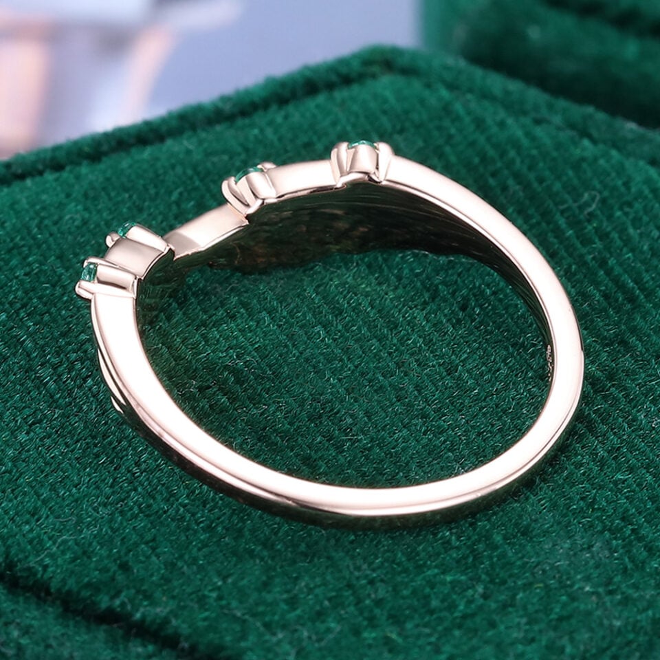 Round Cut Emerald Curved Wedding Band Angel Wings Stacking Ring (7)