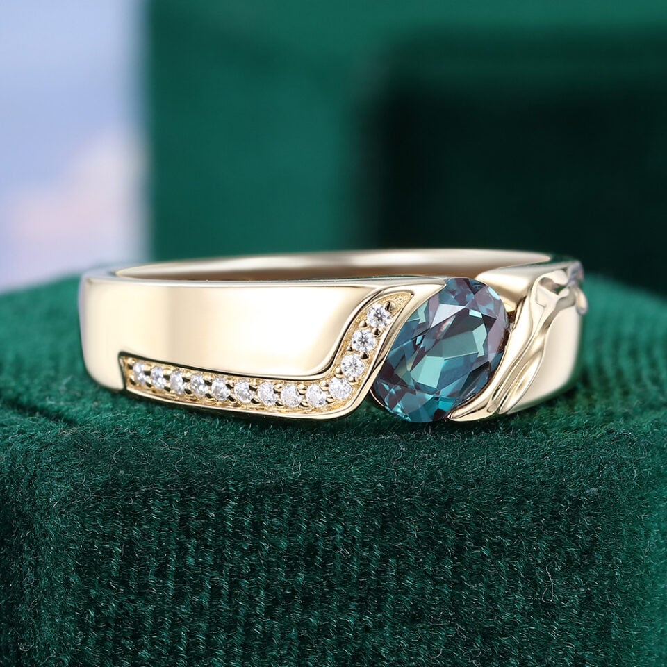Oval Cut Alexandrite Vine Engraved Gender Neutural Wedding Band (8)