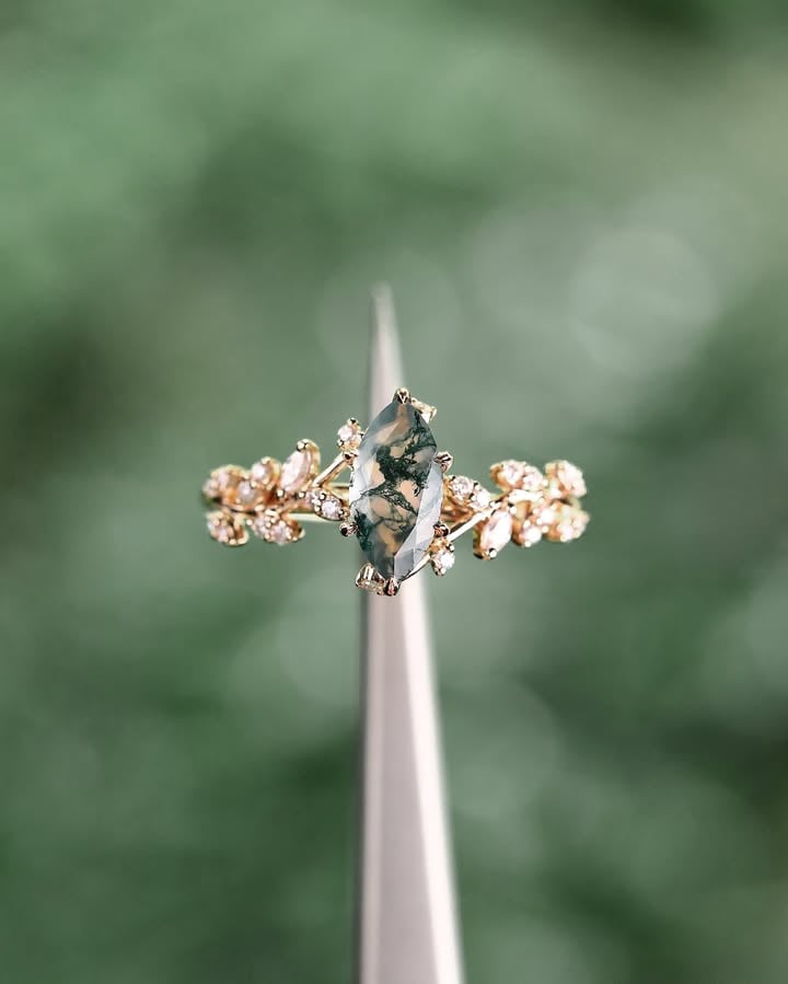 Moss Agate Engagement Ring Buying Guide: Cuts, Settings & Styles Explained