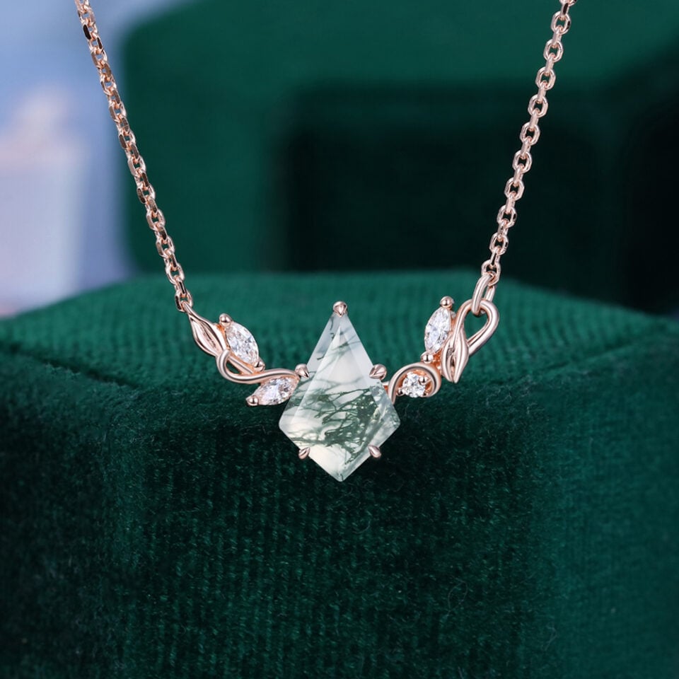 Kite Cut Moss Agate Necklace with Leaf Accent