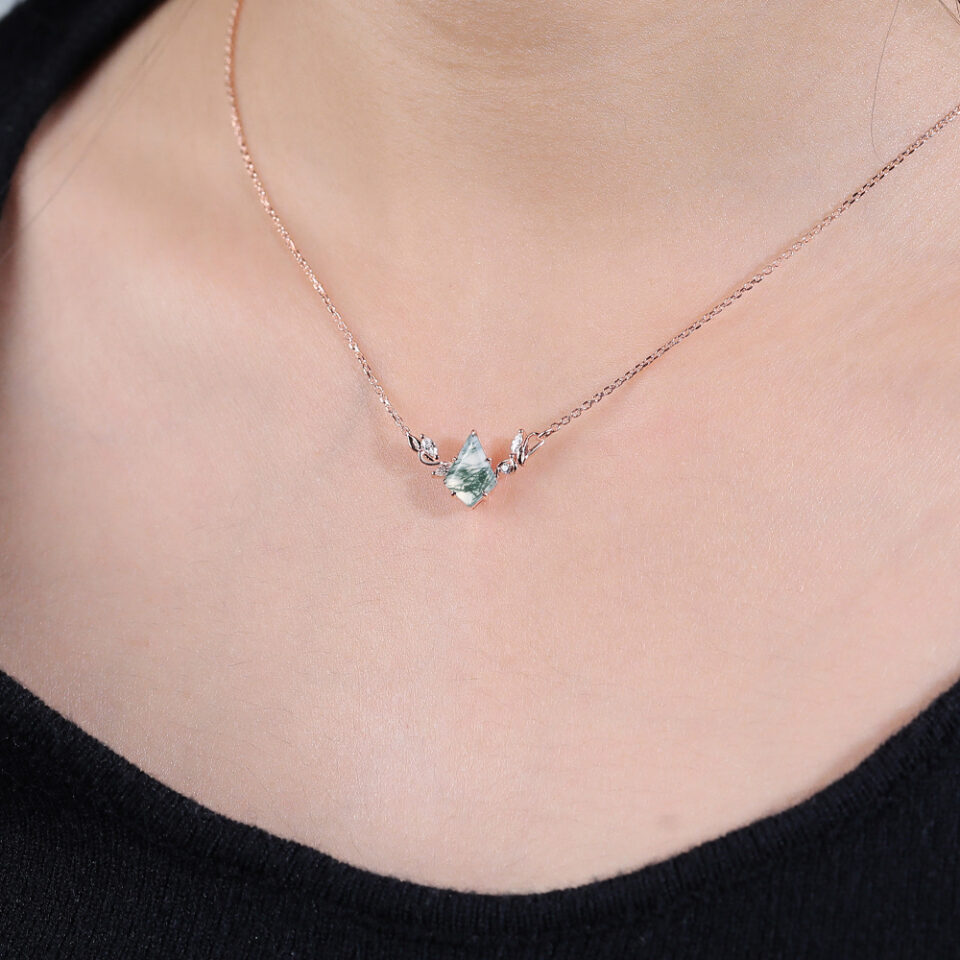 Kite Cut Moss Agate Necklace with Leaf Accent (3)