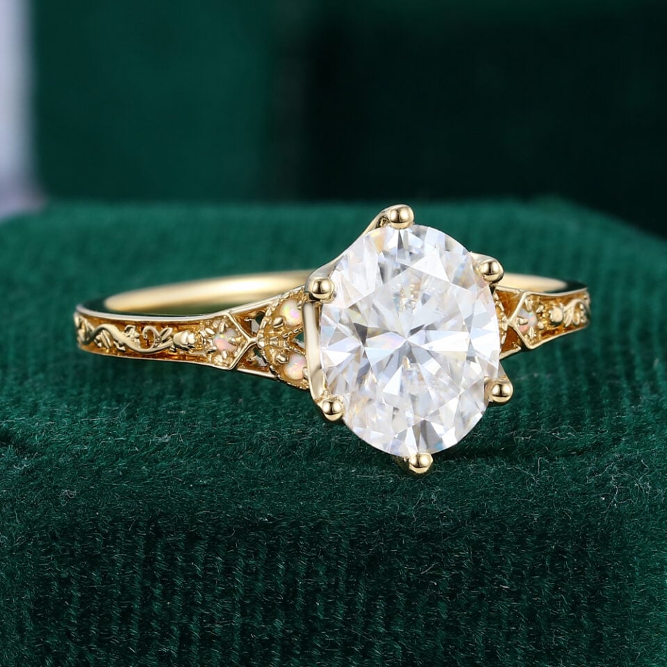 Antique Oval Cut Moissanite Engagement Ring with Vintage Filigree Band(2)