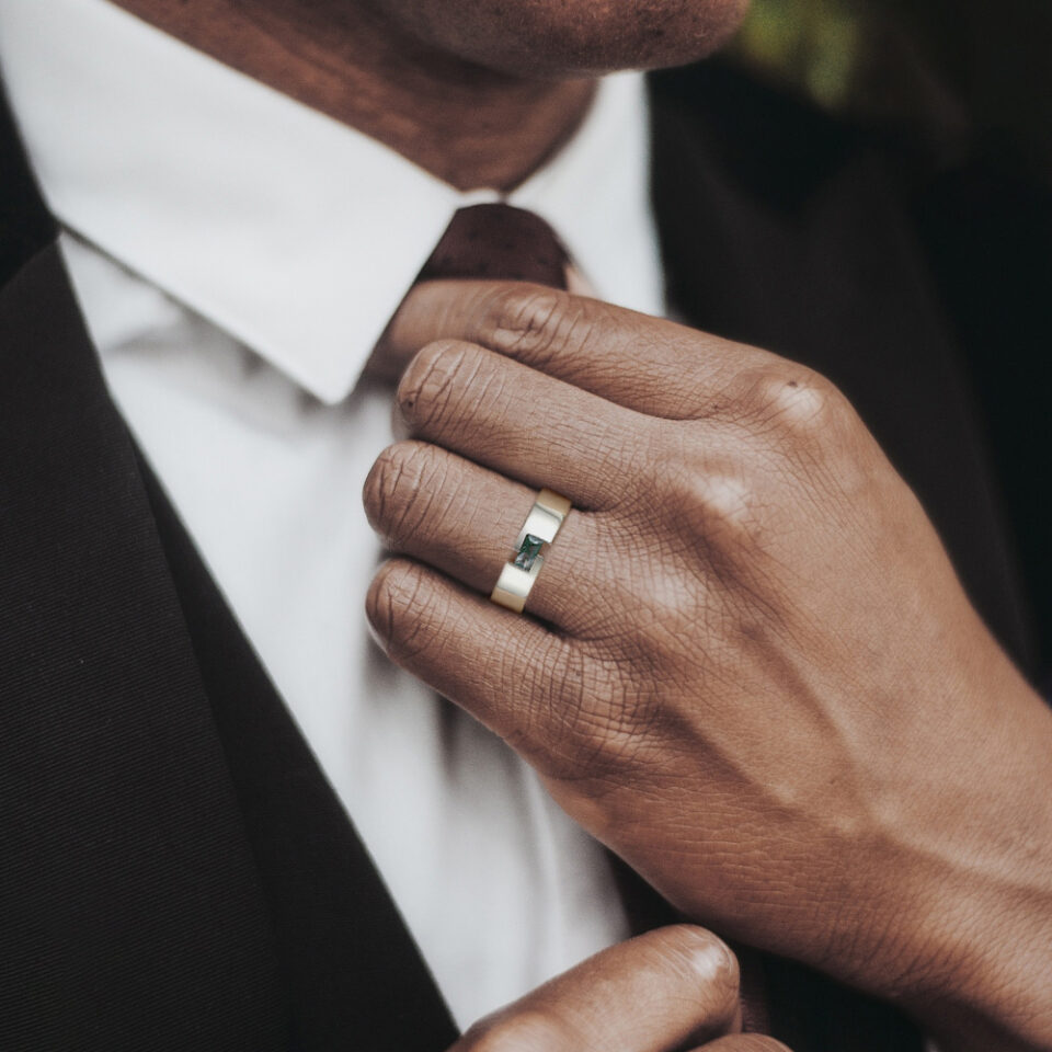 Horizontal Baguette Cut Moss Agate Gender Neutral Wedding Band (6)