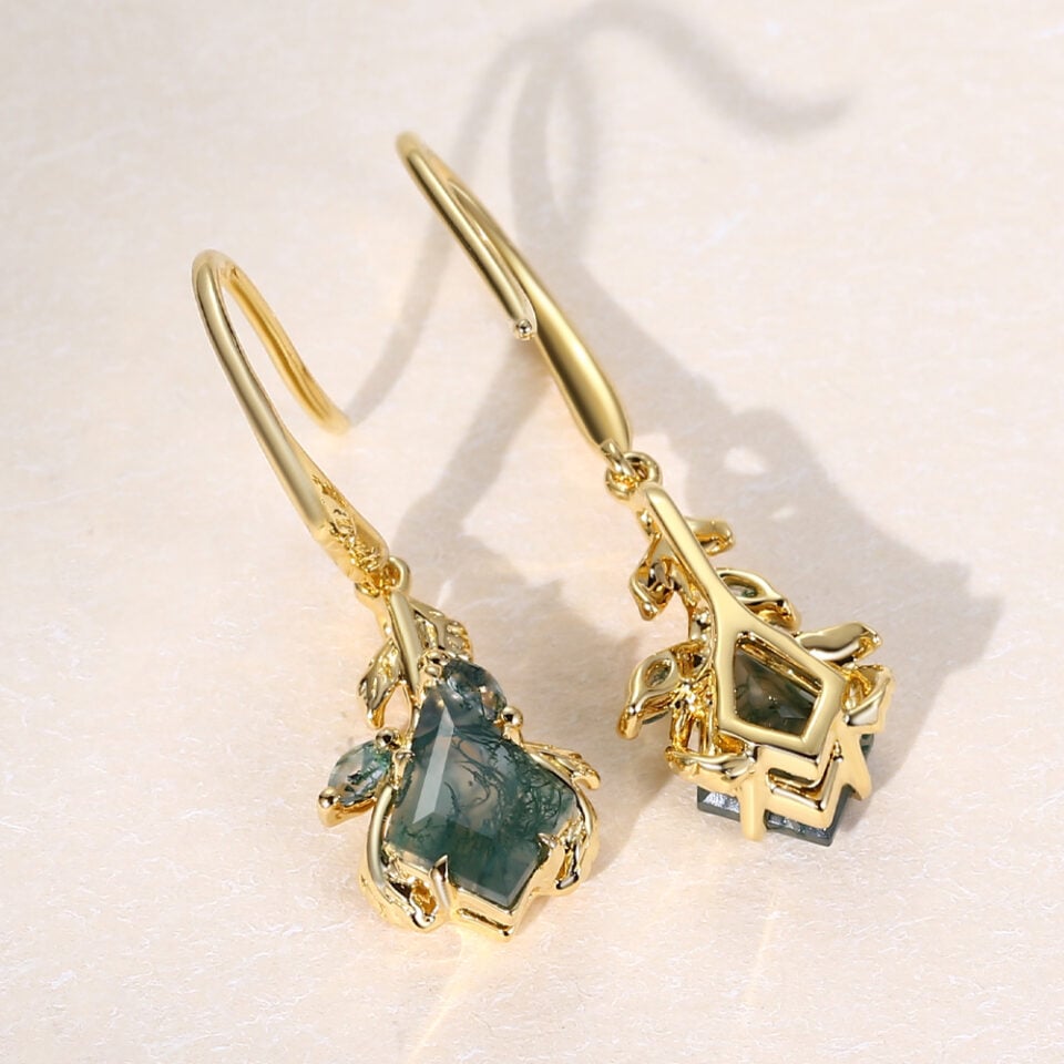 Nature Inspired Kite Cut Moss Agate Leaf Dangle Earrings (1)