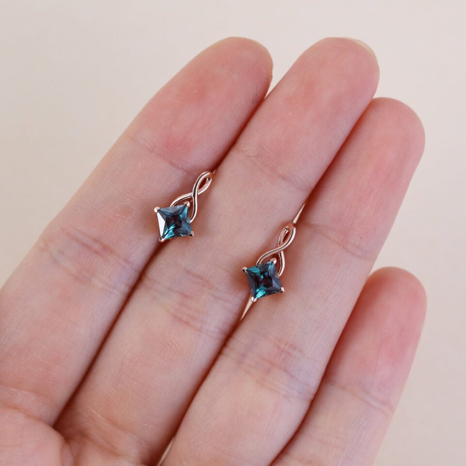 Princess Cut Alexandrite Infinity Leverback Earrings For Women (4)