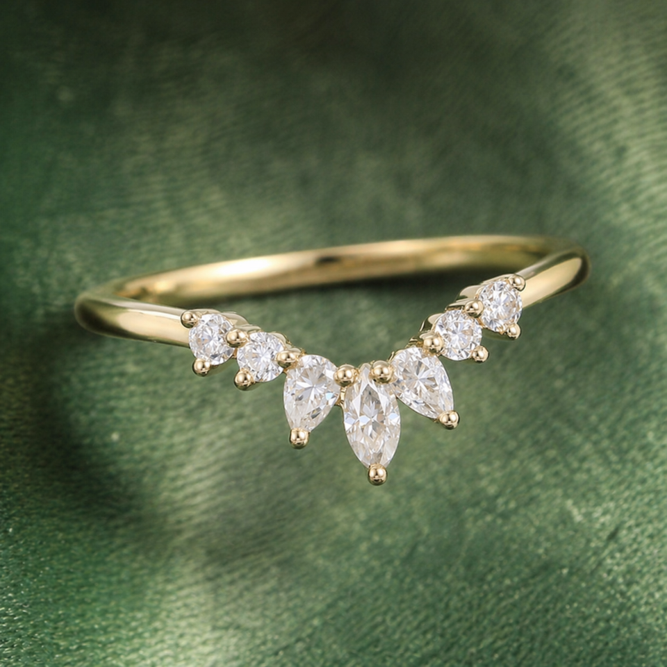 curved wedding band​ guide