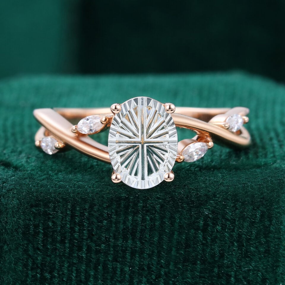Eternal Embrace | Fatasy Cut Oval Shaped Moissanite Split Shank Engagement Ring