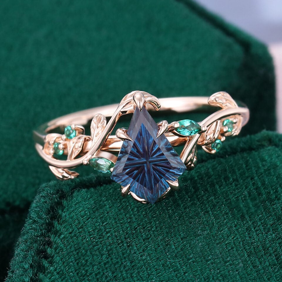 LeafLace Kite Fantasy Cut Lab Alexandrite Promise Ring with Emerald Accents Engagement Ring (5)