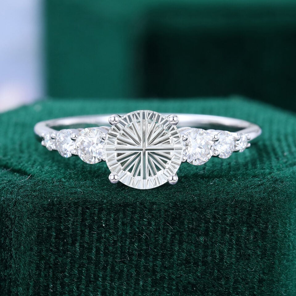 Fantasy Cut Round Shaped Moissanite Engagement Ring with Gradient Side Stones