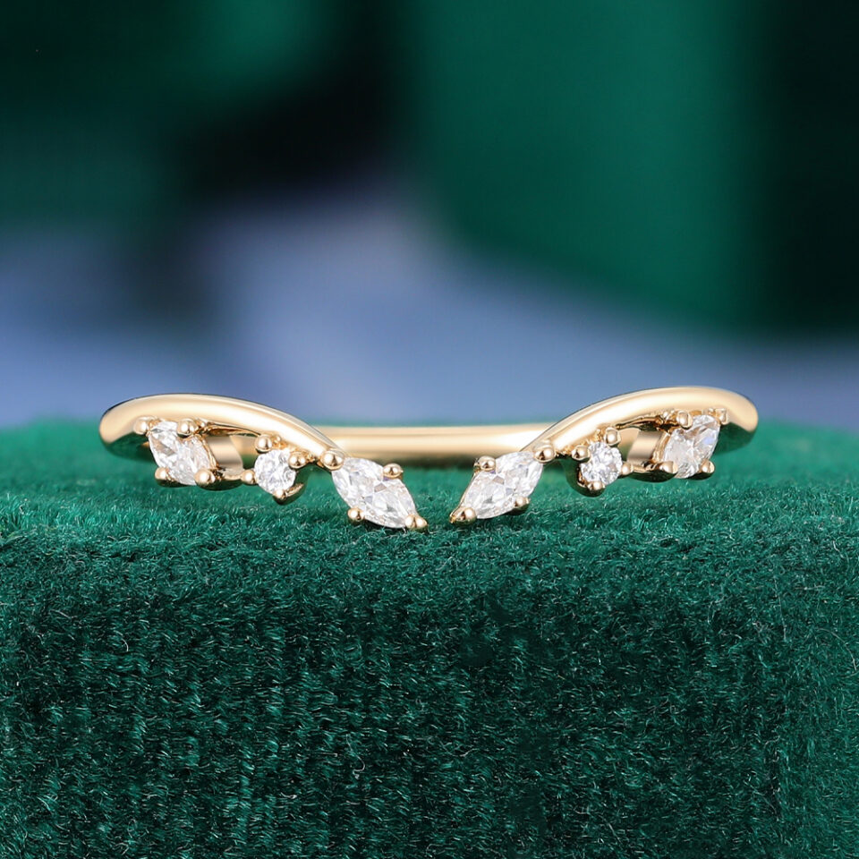 Unique Marquise & KIte Cut Moissanite Curved Open Couple's Ring Set (6)