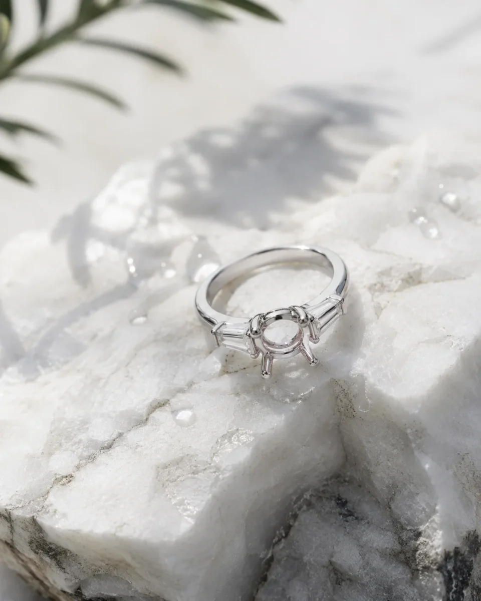 Pure hypoallergenic platinum and solid gold rings for sensitive skin