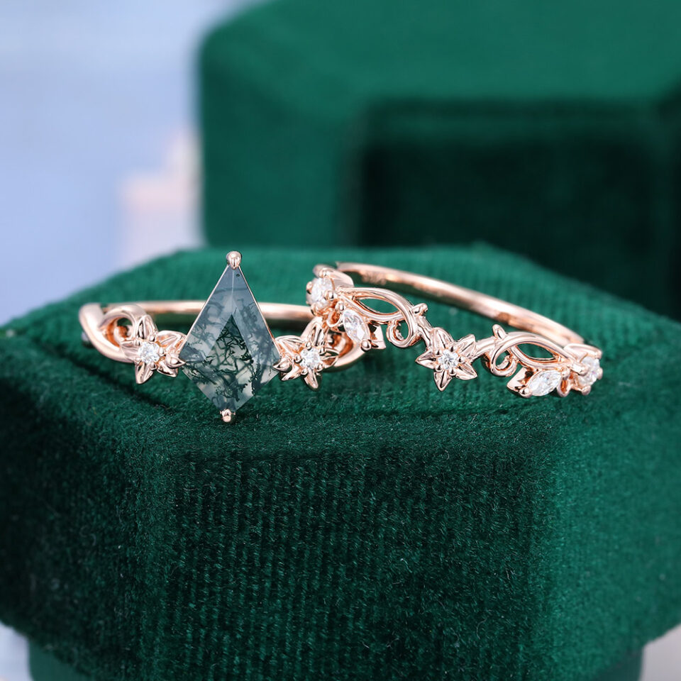 Kite Cut Moss Agate Nature Inspired Star Flower Engagement Ring Set (4)