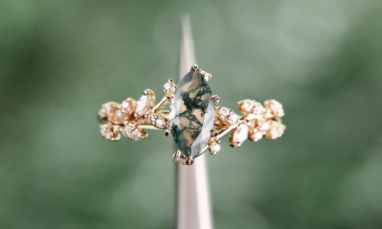 Moss Agate Engagement Ring Buying Guide: Cuts, Settings & Styles Explained