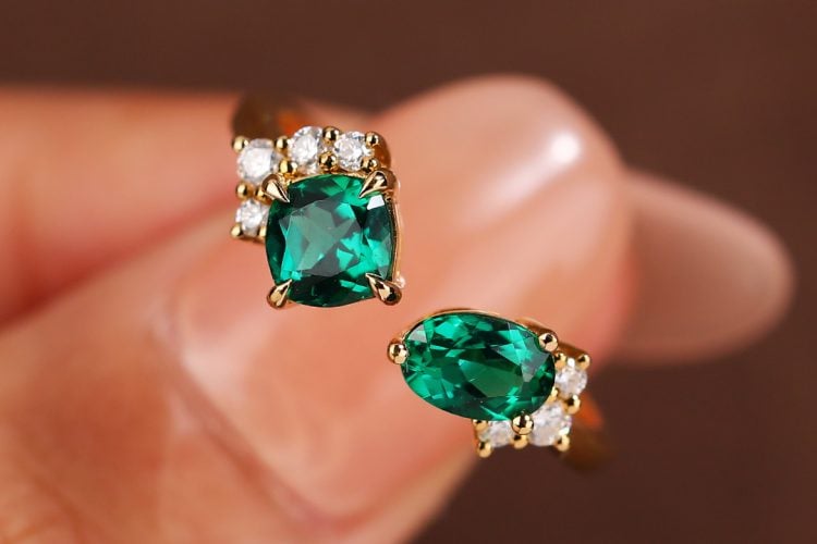 Cushion & Oval Cut Emerald Two Stone Engagement Ring Open Toi et Moi Ring