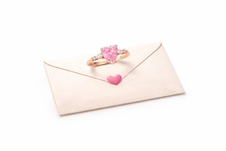How Much Should You Spend on a Promise Ring