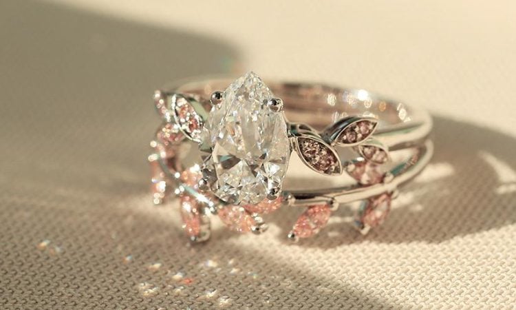 Leaf Design White & Pink Diamond Bridal Ring Set Pear Cut Engagement Ring
