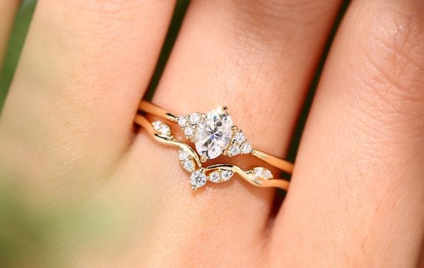yellow gold moissanite ring set 2pcs