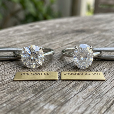 Different Appearance Between Brilliant Cut and Crushed Ice Moissanite Ring