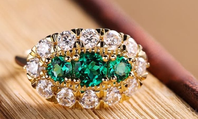 emerald halo ring