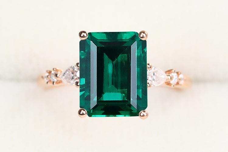 emerald ring home