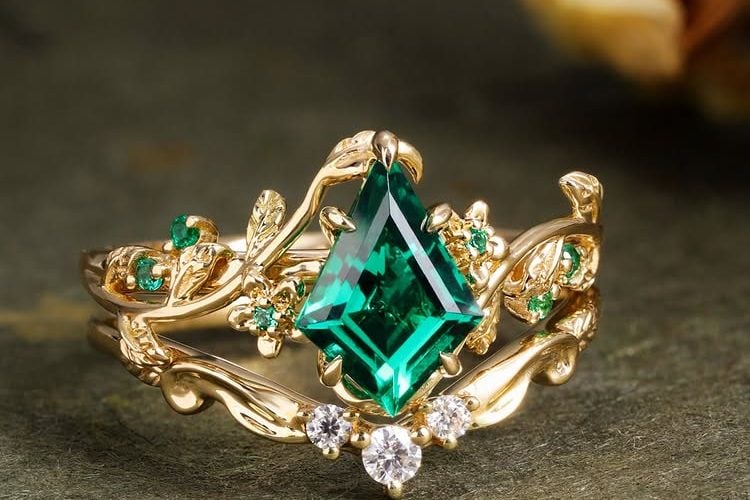 emerald ring set