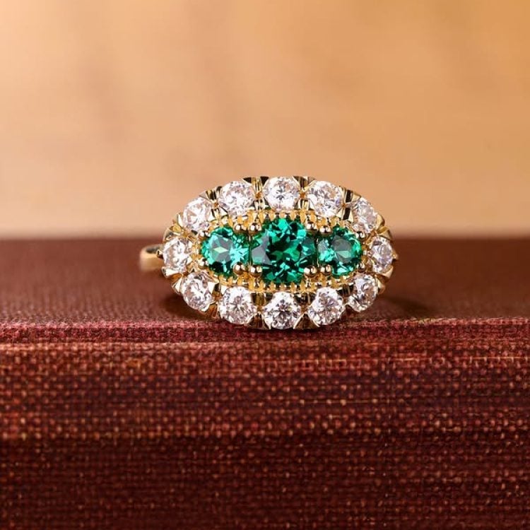 emerlad halo ring