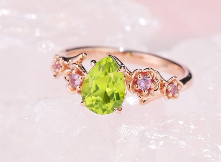 Holiday Engagement Ring Trends