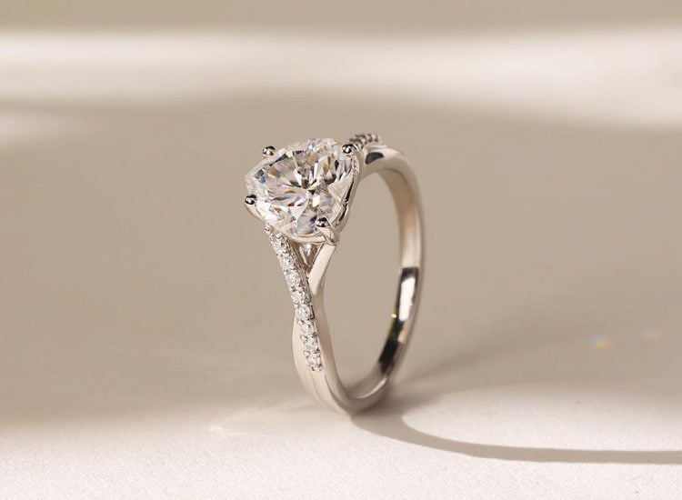 heart shape diamond engagement ring in white gold