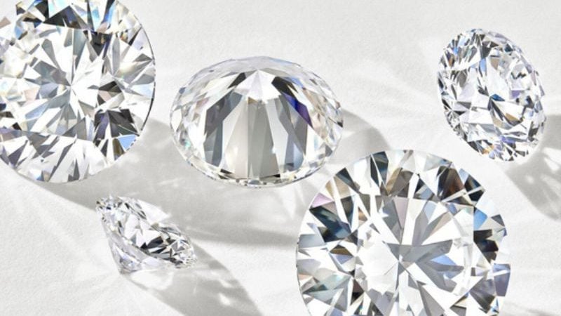 moissanite vs. lab diamond