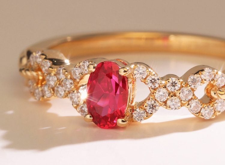 Holiday-Themed Engagement Rings