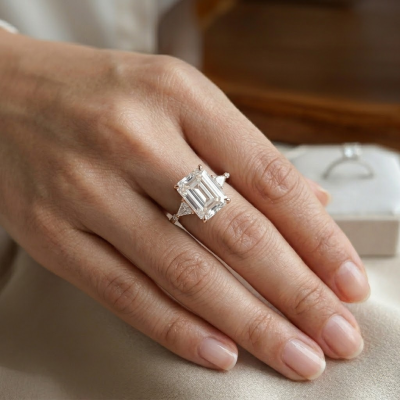 Visual Effect of 3.5 Carat Radiant Cut Moissanite Engagement Ring